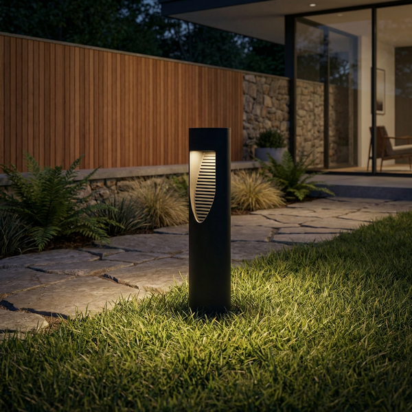 Lampadaire Lumineux LED Élégant et Robuste pour Espace Extérieur – Mavina