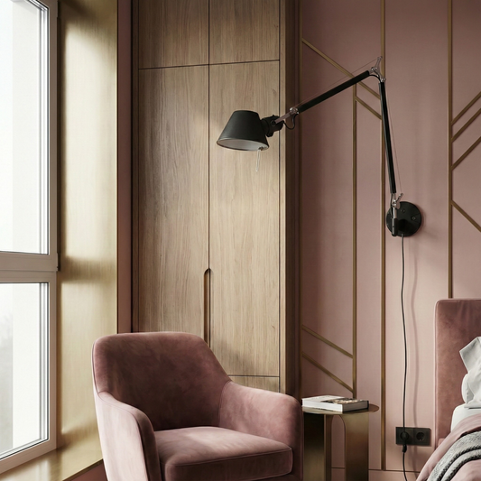 Applique Murale Noire Ajustable en Aluminium – Sveltiö