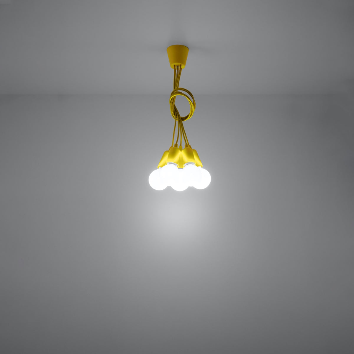 Minimalist yellow 5-light pendant – Modello