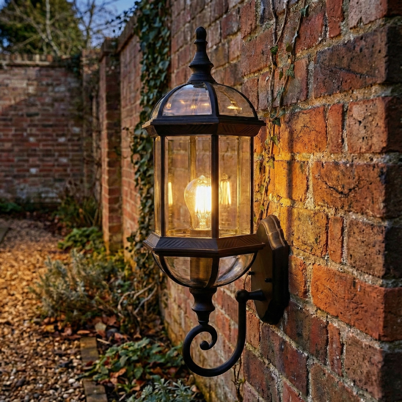 Applique murale vintage en fer noir pour extérieur – Zénithris