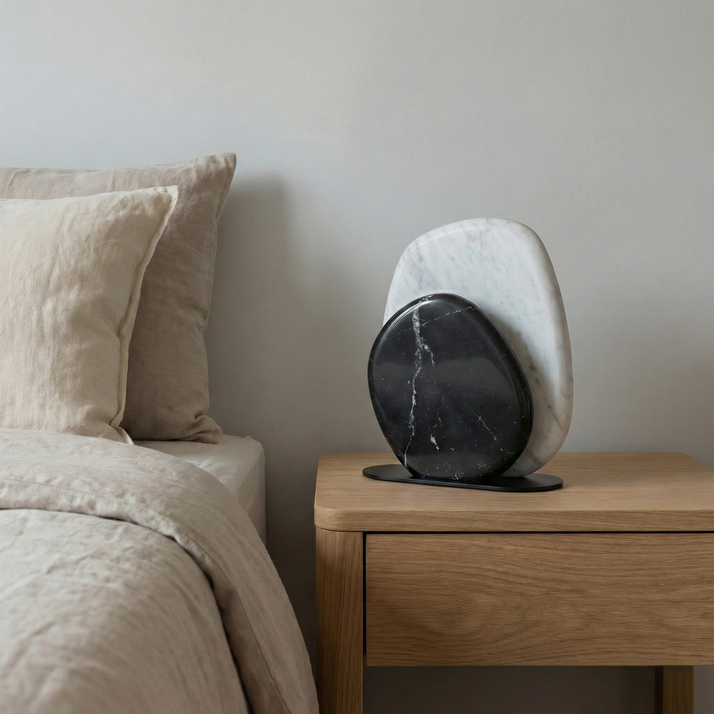 Lampe de chevet Minimaliste à Usage Quotidien – Ombre et Clarté