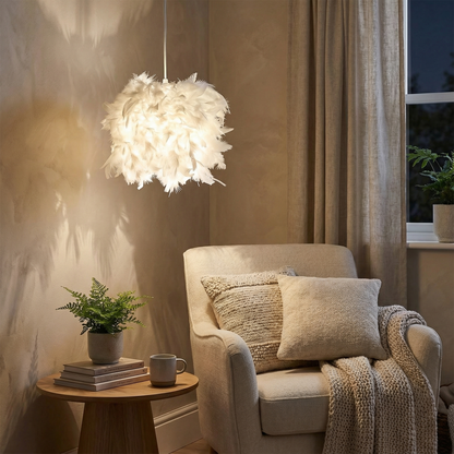 Nuvia Pendant Detail View – Luxarmonie