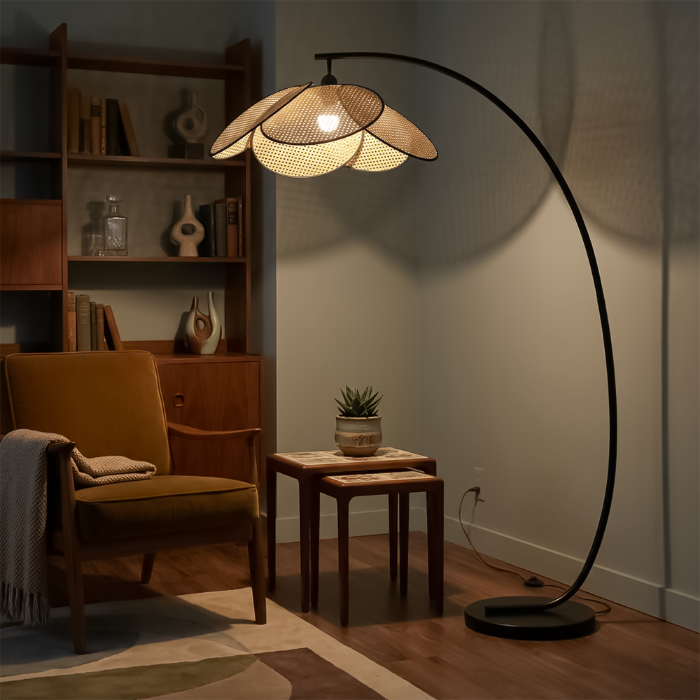 Lampadaire Design Intemporel pour Intérieur Contemporain – Novela
