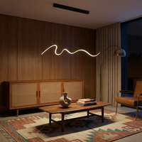 Suspension LED noire moderne pour intérieurs – Caeluxique