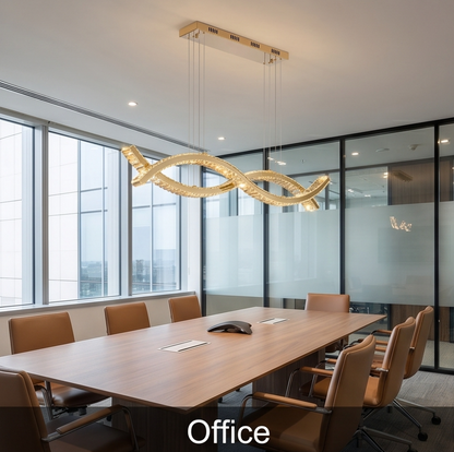 Suspension Linéaire Cristal et Acier Doré – Evos