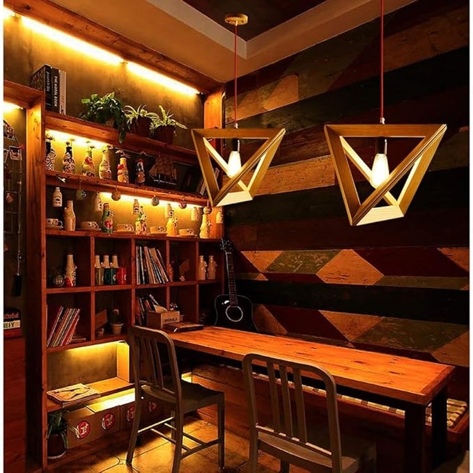 Suspensie piramidală din lemn pentru sufragerie – Trigonéa