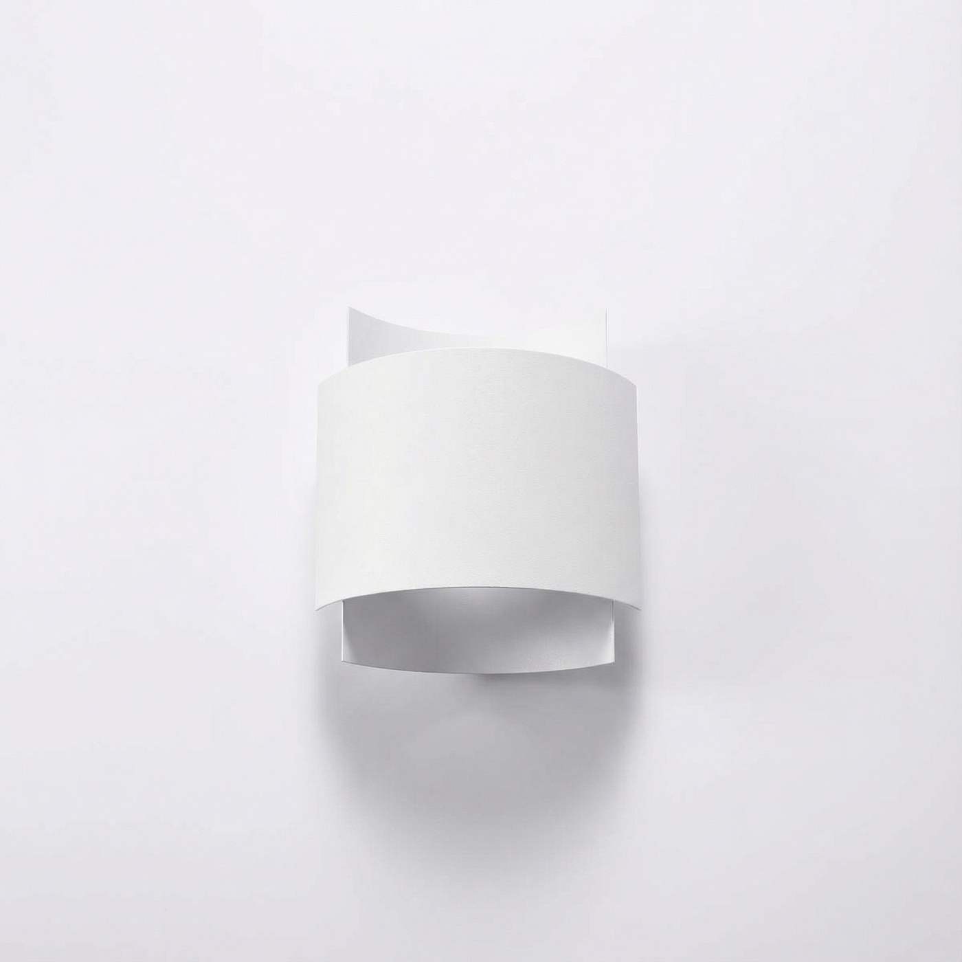 Beyaz çelik tasarımlı duvar aplik – Eryndra Modeli