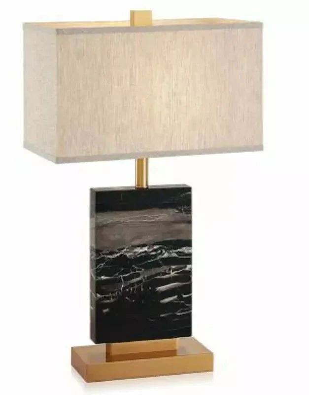 우아한 인테리어를 위한 세련된 테이블 램프 – Renessia