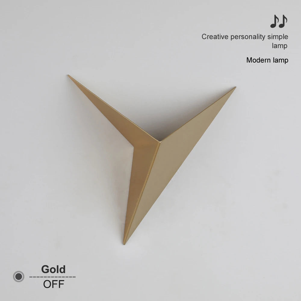 Applique murale minimaliste en métal noir – Noctélide