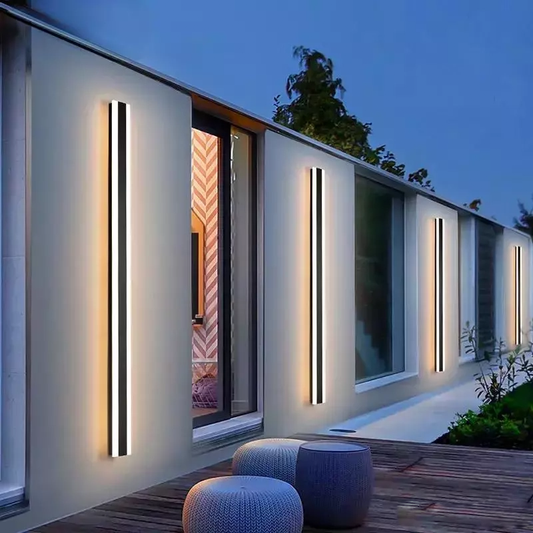 Elegant Outdoor LED Wall Lamp Adjustable Intensity – Luménia