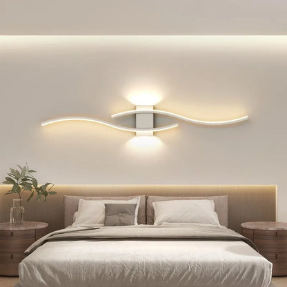 Wall sconce Wave undulating design with white acrylic diffuser and lacquered iron structure - view 7