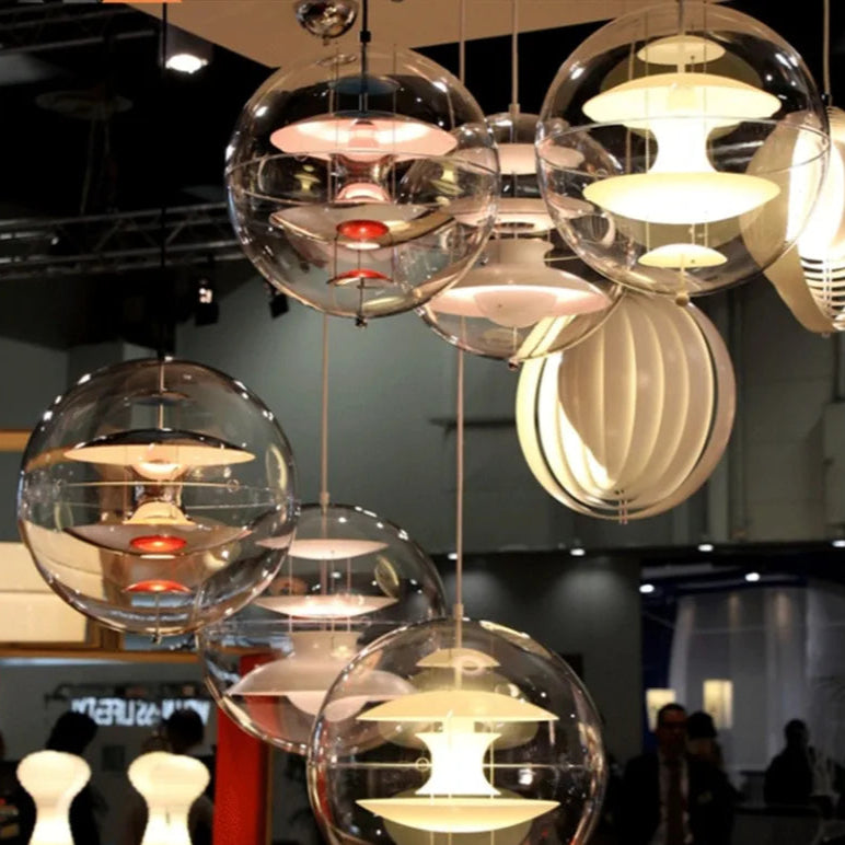 メタリック仕上げの球体LEDペンダントライト コンテンポラリーな雰囲気 – Harmonie Orbitale