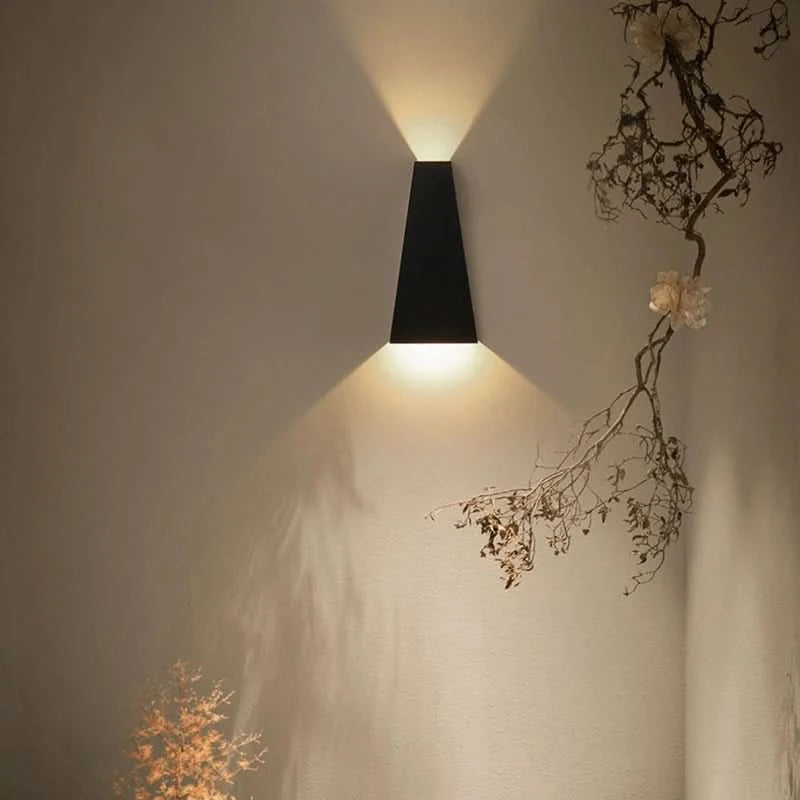 Applique Intérieure Ambiance Tendance Ligne Raffinée – Luxanéo