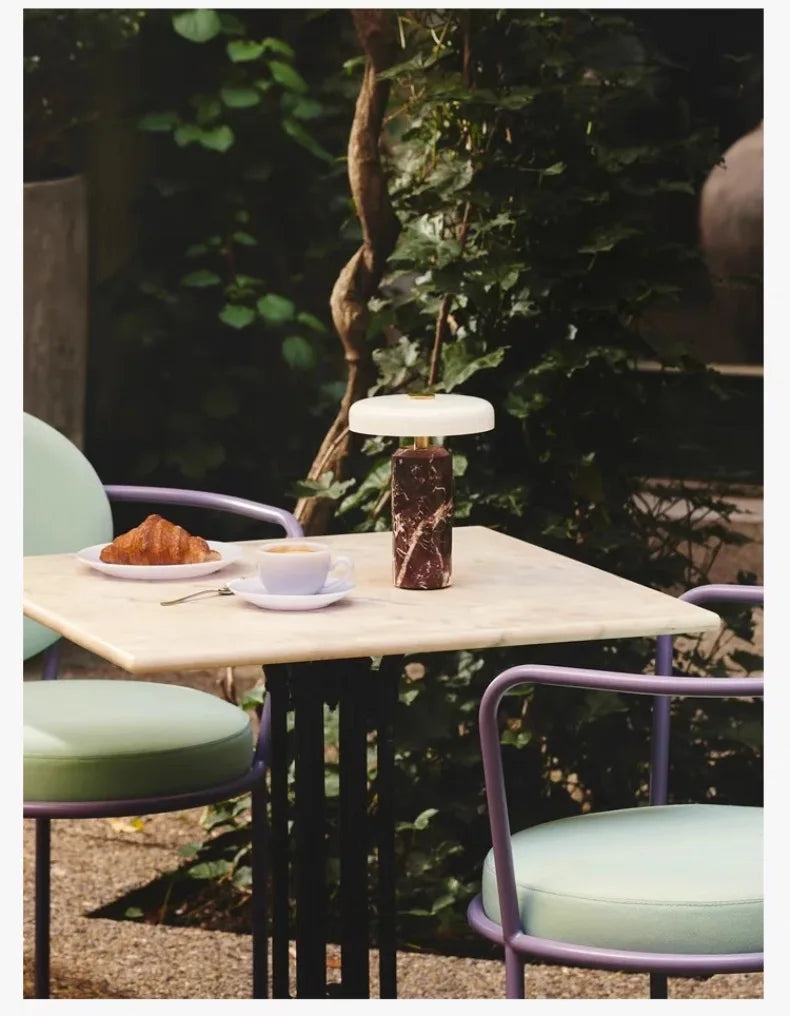 Lampe de table LED en marbre pour chambre – Novaluce