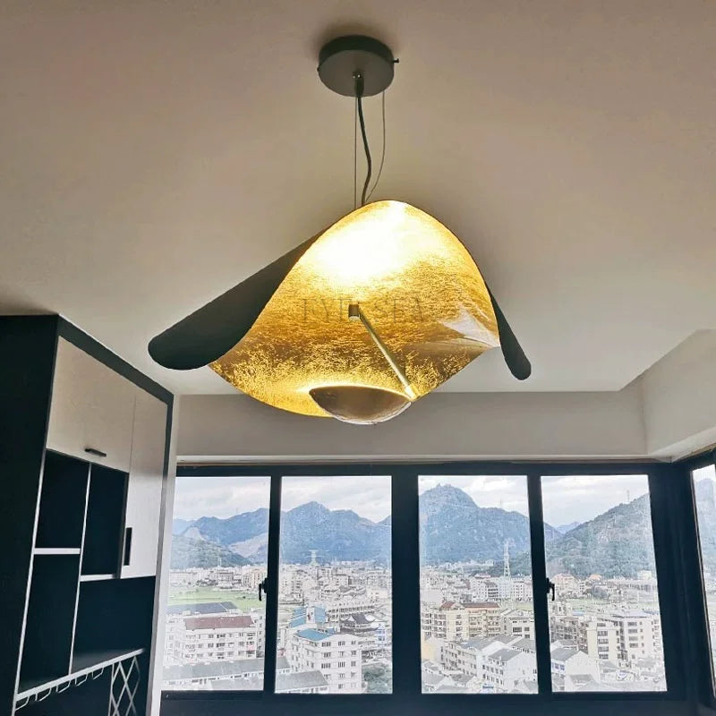 Suspension LED moderne en alliage pour salon et restaurant – Orluxia