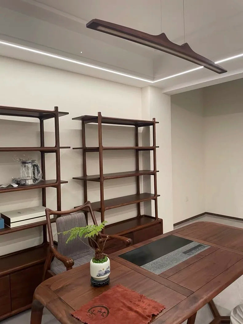 Suspension minimaliste en noyer pour salle à manger – Armonique