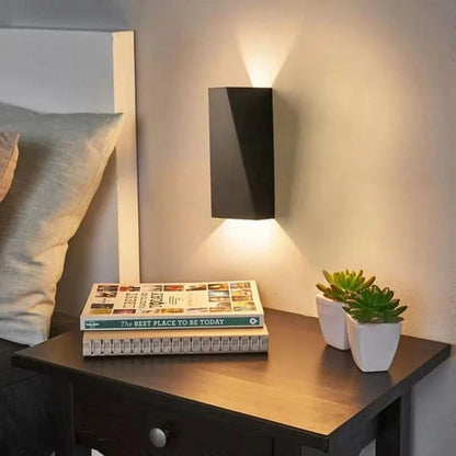 Luxanéo Wall Sconce ambiance view | Luxarmonie