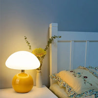Lampe de table en céramique crémeuse pour chambre – Aureolys