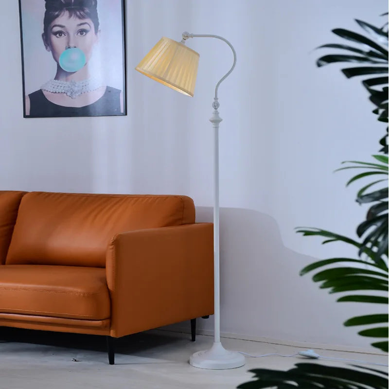 Lampadaire Scandinave à Abat-Jour Tissu Lumière Douce – Purescence

