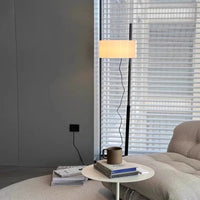 Lampe sur pied design espagnol en métal et tissu – Zelari