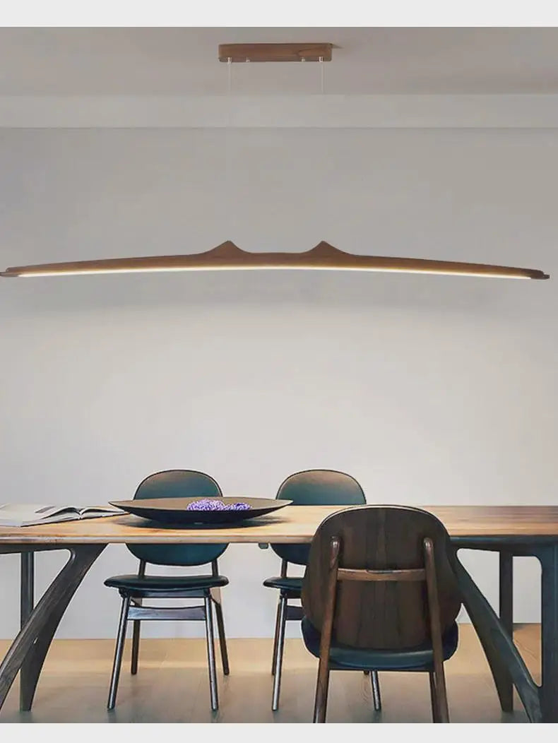 Suspension minimaliste en noyer pour salle à manger – Armonique