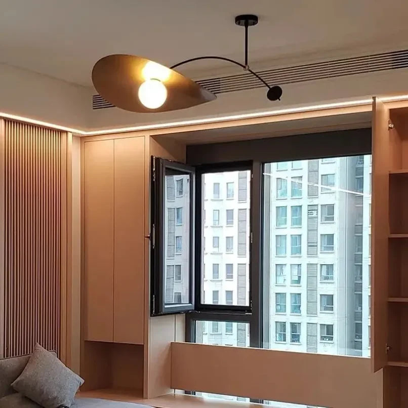 Plafonnier Contemporain Verre Ambré & Métal – Orbion