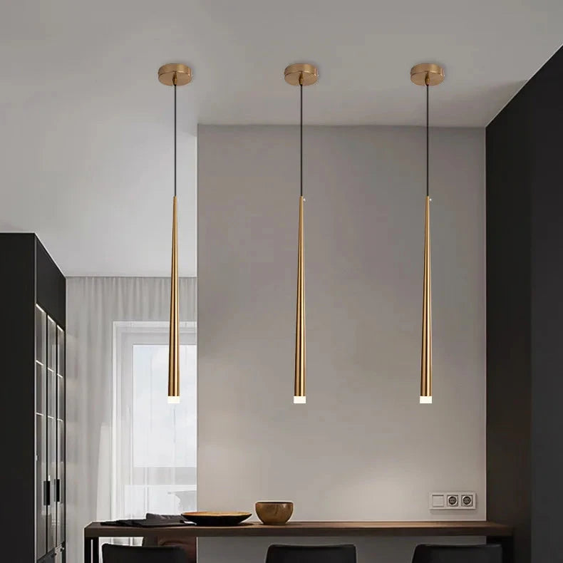 Suspension LED Compact en Nickel Brossé pour Espaces Intérieurs Doré – Flèche Dorée