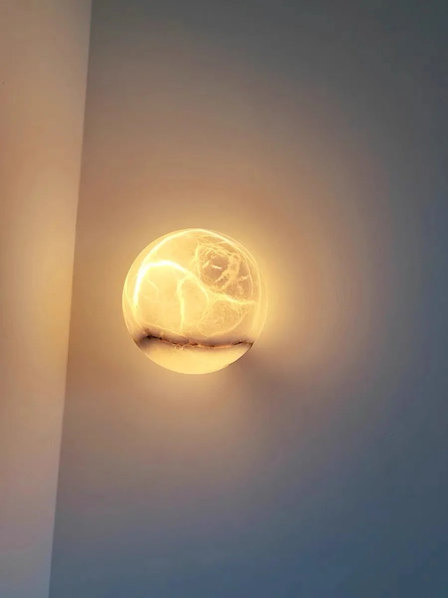 Applique murale en marbre espagnol et cuivre – Seraphia