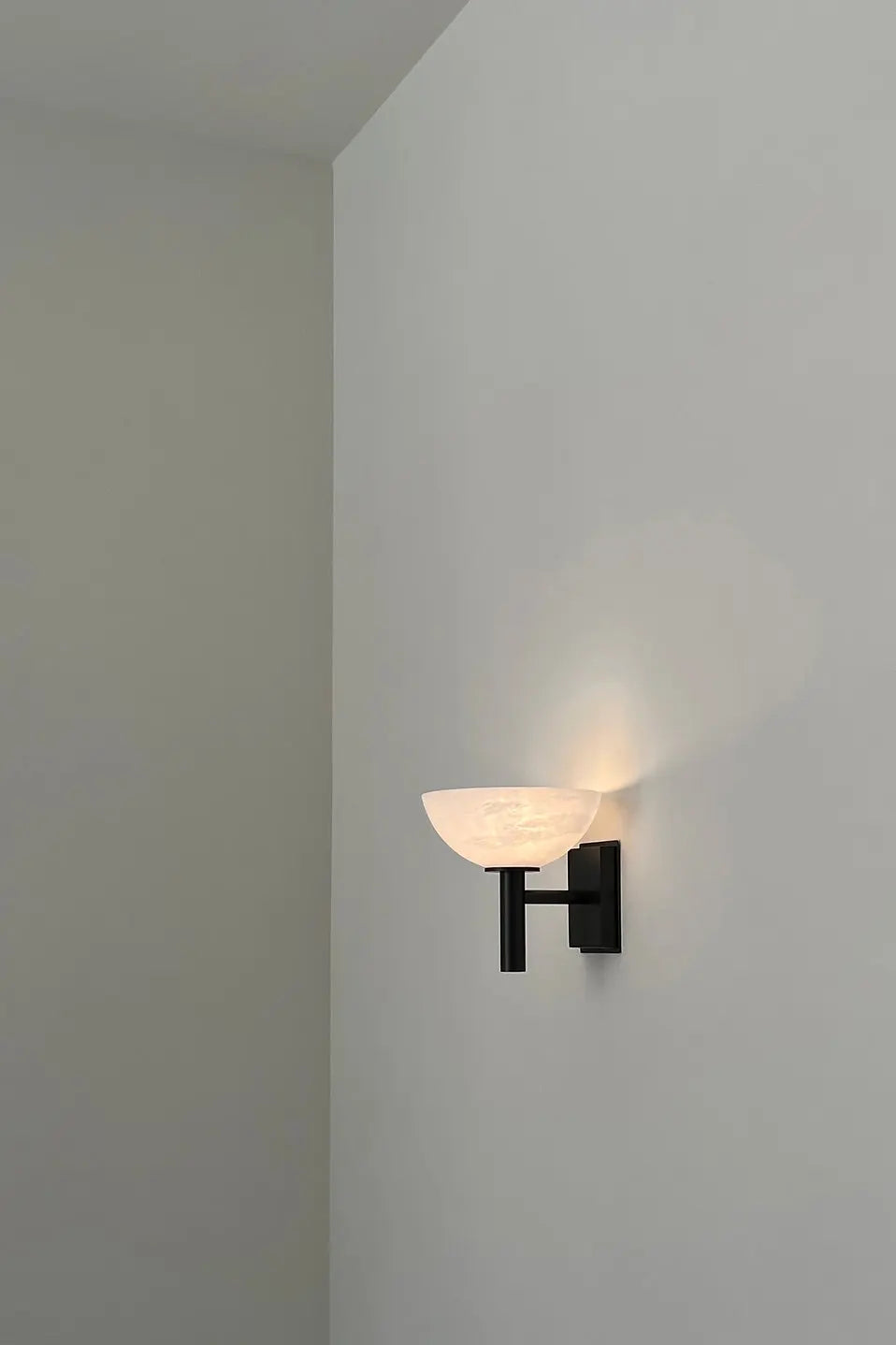 Marble and copper wall light for bedroom – Ciraluce