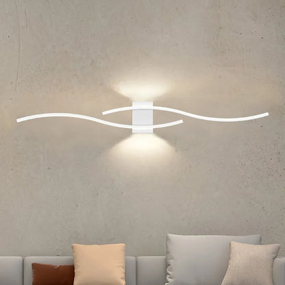 Wall sconce Wave undulating design with white acrylic diffuser and lacquered iron structure - view 18