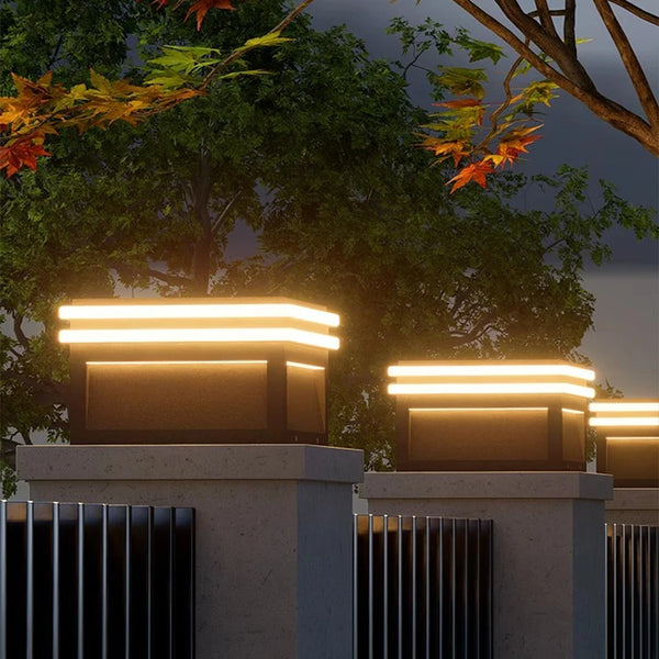 Lampe solaire extérieure carrée en acier inoxydable – Arionel