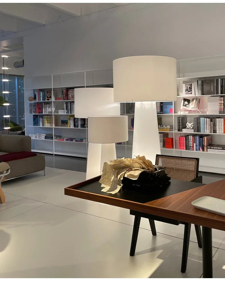 Lampe sur pied en tissu et fer design nordique – Armonello