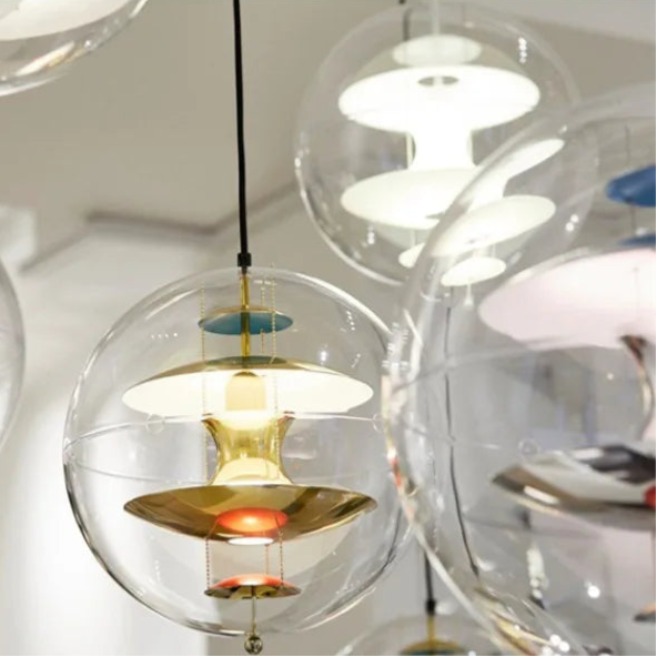 メタリック仕上げの球体LEDペンダントライト コンテンポラリーな雰囲気 – Harmonie Orbitale