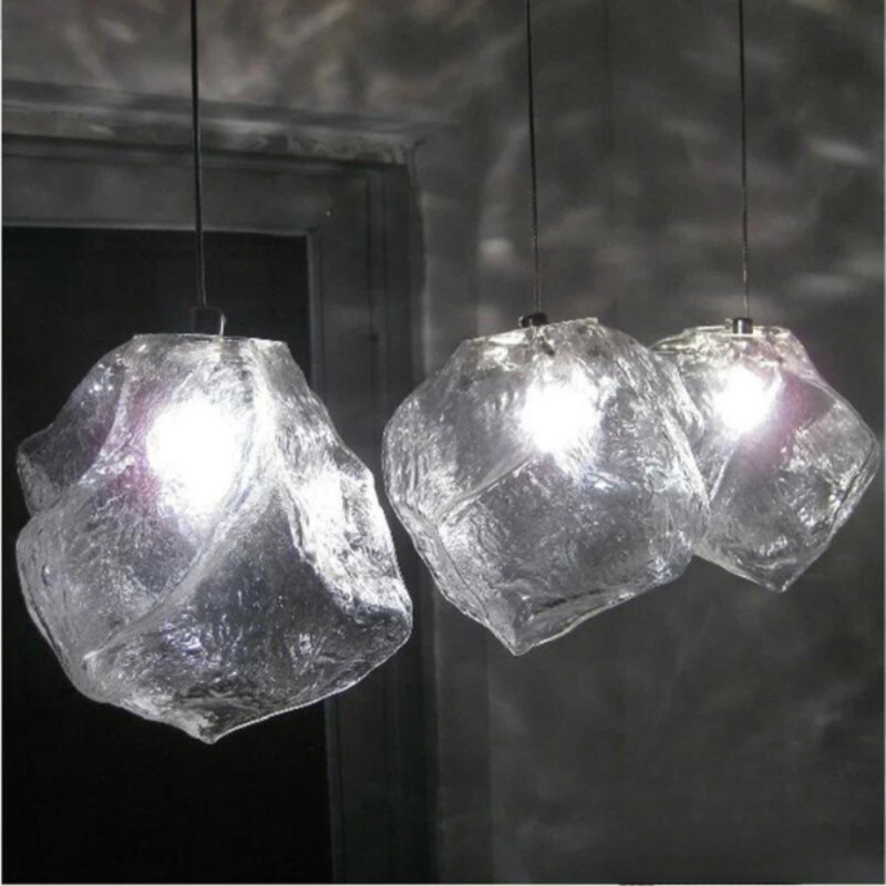 Suspension Verre Clair Design Épuré Lumière Ambiante – Cristallin