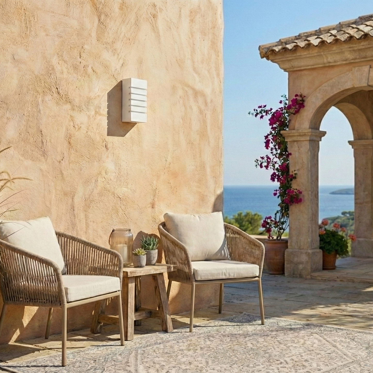 Modern white ceramic wall light – Elserra model