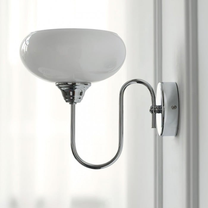 Minimalist wall sconce Eléganza in textured glass and polished metal – view 18
