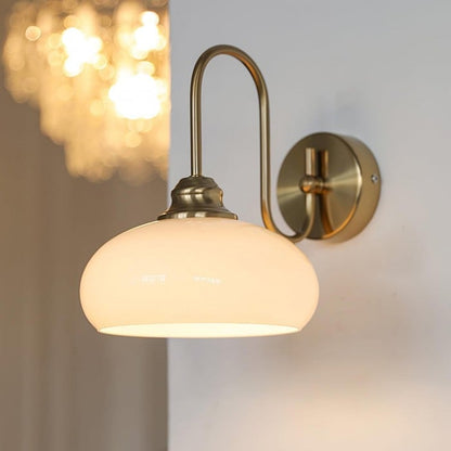 Minimalist wall sconce Eléganza in textured glass and polished metal – view 27
